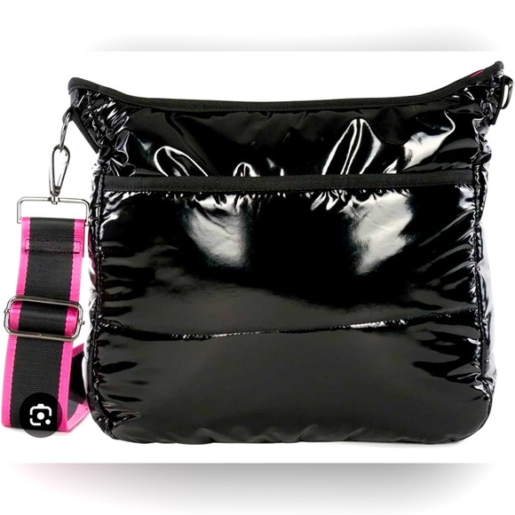 NWT Perri Noir Haute Shore Puffer Crossbody Purse with Black/Pink Handle - Picture 1 of 14